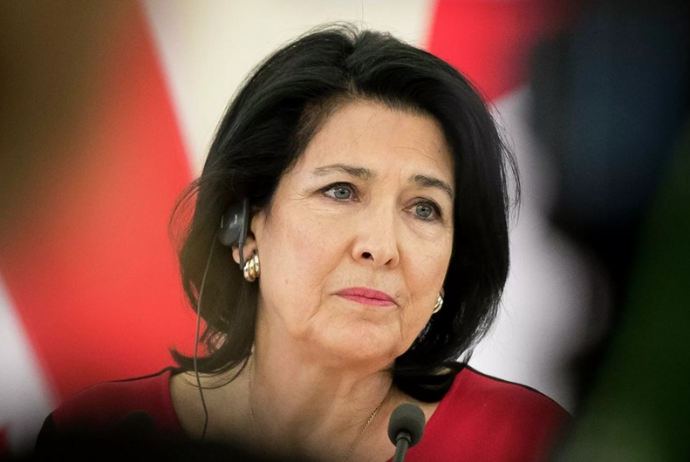 Gürcüstan Prezidenti Rusiyanın viza rejimini ləğv etməsini - TƏXRİBAT ADLANDIRDI