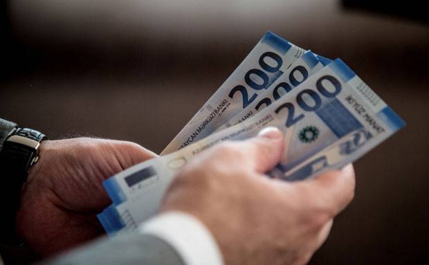Bələdiyyə işçilərinin əməkhaqqından tutulmalar necə tənzimlənir?