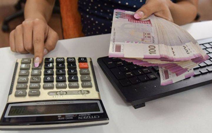 İş günü hesab edilməyən bayram günləri və ümumxalq hüzn günü görülən işə görə əməkhaqqı necə ödənilir?