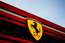 "Ferrari" 2022-ci ildə rekord sayda avtomobil satıb