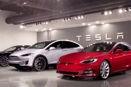Tesla Çində 67 698 avtomobili geri çağırır