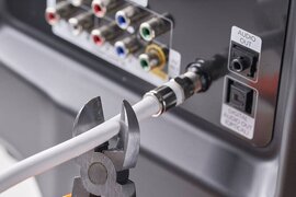Azərbaycanda kabel televiziyası son ildə abunəçi itkisi ilə üzləşib