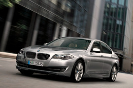 Dövlət ilkin satış qiyməti 7 min manat olan "BMW"ni - 20 min 200 manata satıb