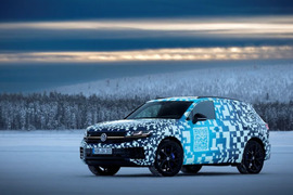 "Volkswagen" yenilənmiş "Touareg"in ilk fotolarını nümayiş etdirib