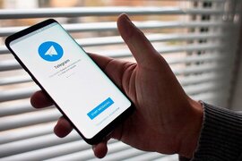 "Telegram" "Hekayələr"ə iki yeni funksiya əlavə edib