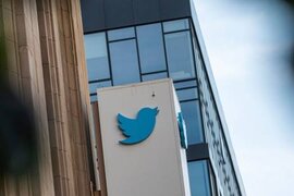 "Twitter" şirkətlərə pulsuz reklam təklif etməyə başlayıb