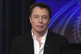 Mask "Tesla" səhmlərinin satışını iki il müddətinə dayandıra bilər