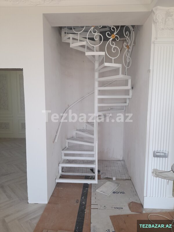 Сборка железной лестницы на месте Сборка железной лестницы на месте