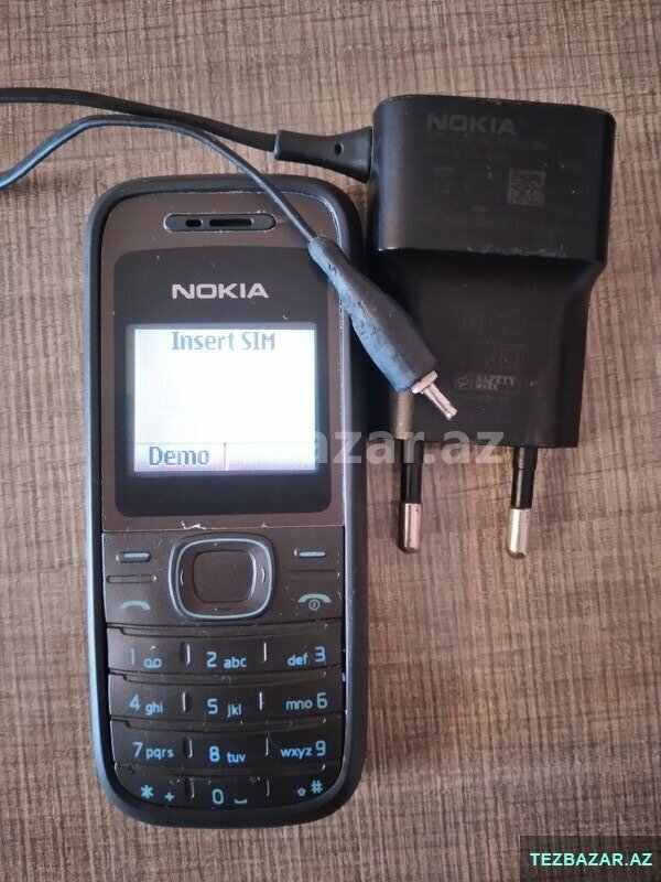 Nokia model: 1208 yaxshi veziyetde (orijinaldir)