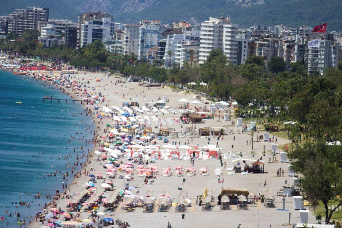 Türkiyə bu il 60 milyon turist - 56 milyard dollar gəlir hədəfləyir