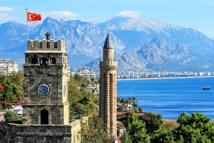 Antalyada turizm sektorunda çalışan azərbaycanlıların sayı - AÇIQLANIB