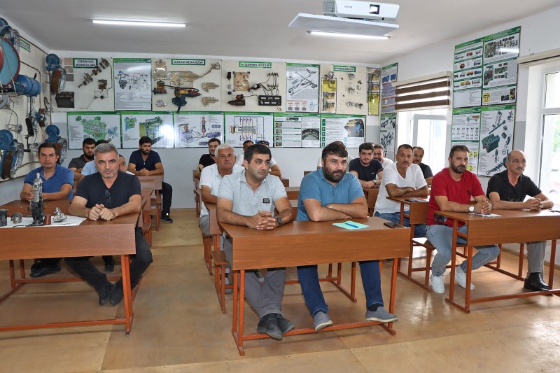 Taksi sürücüləri üçün təlimlər başladı