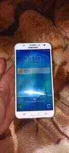 Samsung Galaxy J7 (2016) White 16GB2GB
