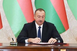Prezident turizm sahəsində səmərəli fəaliyyət göstərən şəxsləri təltif etdi