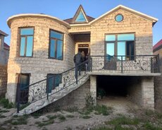 Buzovna qəs., 5 otaqlı həyət evi