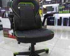 2E HEBI BlackWhite Gaming Chair
