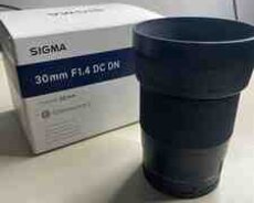 Sigma 30mm f1.4 foto linzaları
