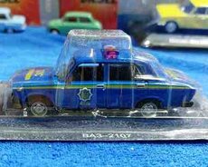 Коллекционная модел Lada Vaz2107 Police Blue 1981