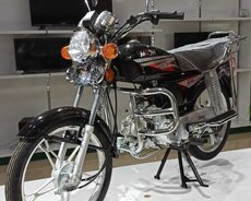 kreditlə Moped moon