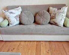 Divan