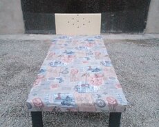 Kravat taxt döşəklər