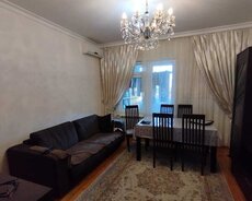 Qaraçuxur qəsəbəsi , Şərifov küçəsində 3 otaqlı mənzil