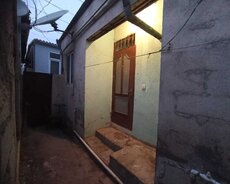 Xırdalan şəhəri 2 - otaqlı həyət evi satlır