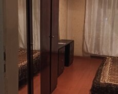 Elmlər akademiyasına yaxın 3 otaqlı ev
