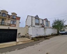 Badamdar qəsəbəsi, 4 otaqlı həyət evi satılır