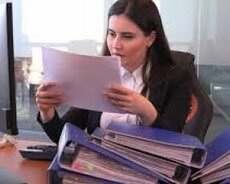 Reklam edən xanımlar tələb olunur