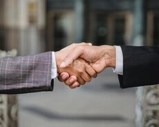 Qablaşdırıcı və fəhlə bəylər tələb olunur