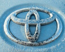 Toyota Доступны запасные части и сервисное обслуживание.