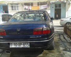 Opel omega