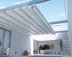 Günə qarşı qoruyucu bioklimatik perqola