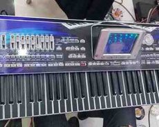 Sintezator Korg pa 2