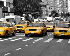 Uber taksi sürücüsü tələb olunur