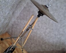İstanbul markalı Hi-hat zil. Hihat