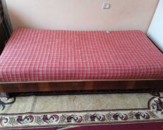 1.5 neferlik doşəkli krovat