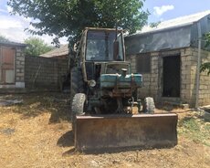 Traktor. Ymz