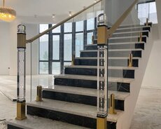 Şüşəli məhəccərlər