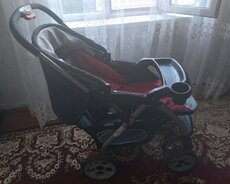 Uşaq arabası satılır