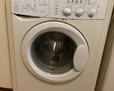 İndest firmasının paltaryuyanı