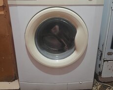 Satilir paltar yuyan