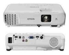 Proyektor Epson S05