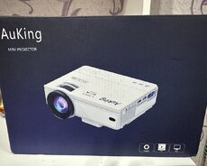 Projector satilir