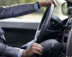 Taksi sürücüsü tələb olunur