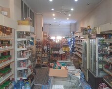 Satıcı xanım tələb olunur