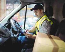 Sürücü-kuryer tələb olunur