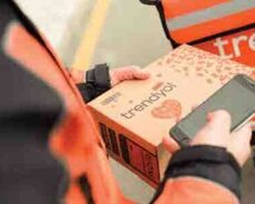 Sürücü-kuryer tələb olunur