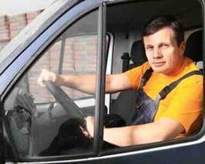 Sürücü-ekspeditor tələb olunur